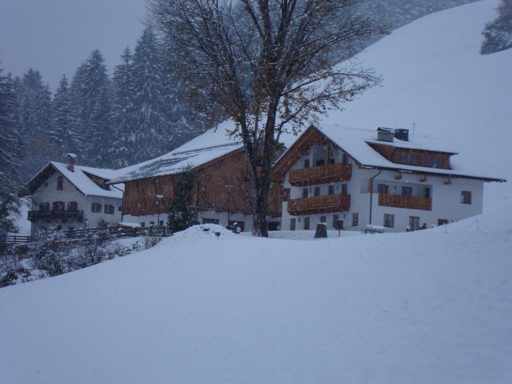 Haubenthal Apartment Villabassa Luaran gambar